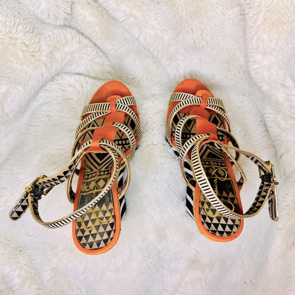 ✨🍊 Fun + Funky Striped Jessica Simpson Wedge Heels 🍊✨ - Picture 5 of 6